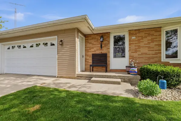 536 Monroe St, Reedsville, WI 54230