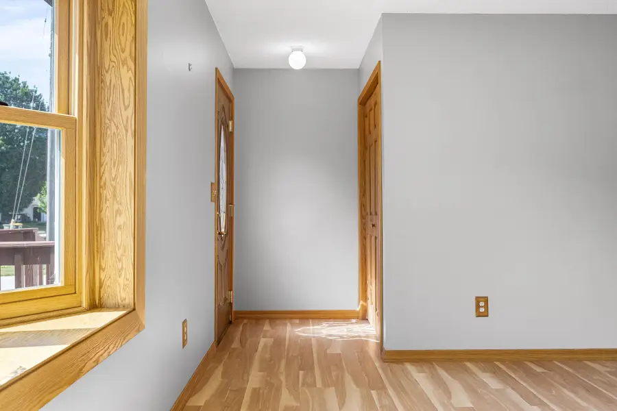 1527 Holley St, Holmen, WI 54636 - #3
