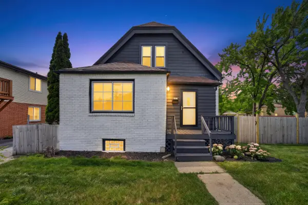 4821 W Hampton Ave, Milwaukee, WI 53218