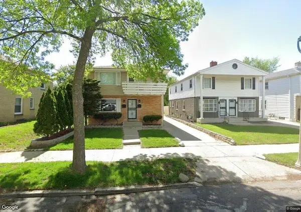 2776 N Carlton Pl, Milwaukee, WI 53210