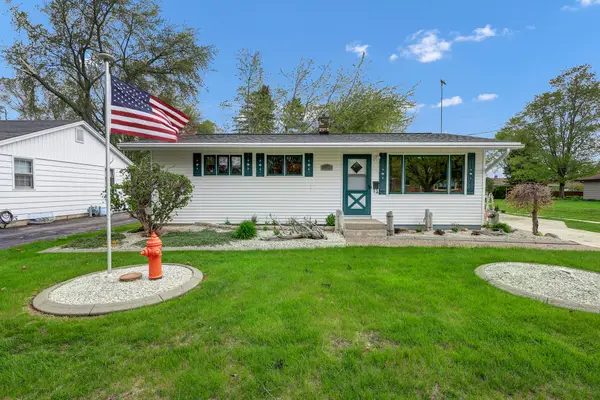 1718 Nagle Ave, Manitowoc, WI 54220
