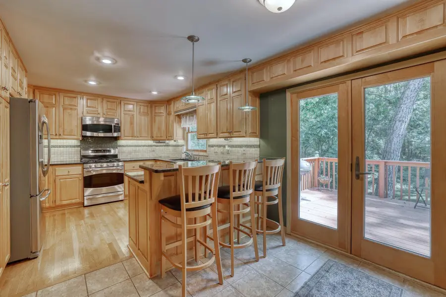 N54W30819 Windwood Dr, Hartland, WI 53029 - #2