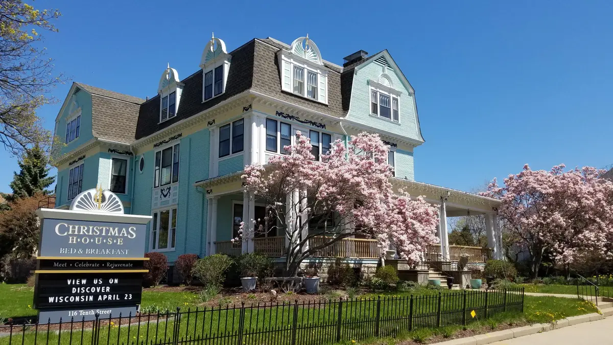 116 10th St, Racine, WI 53403 - #1