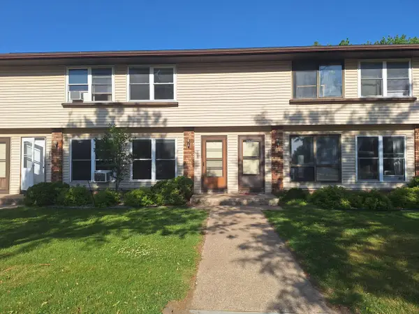 908 12th Ave S, Onalaska, WI 54650