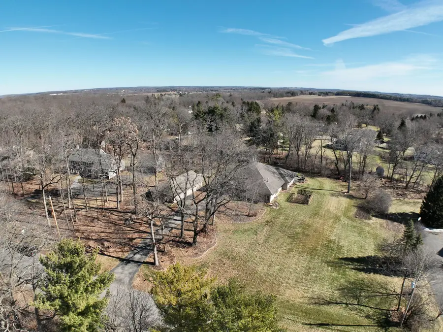 W307N6992 Club Cir E, Merton, WI 53029 - #3