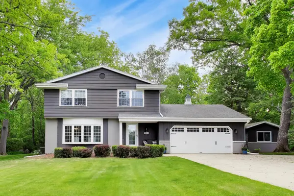 31114 Hickory Hollow Rd, Waterford, WI 53185