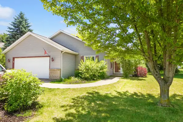 N171W20651 Valley Dr, Jackson, WI 53037