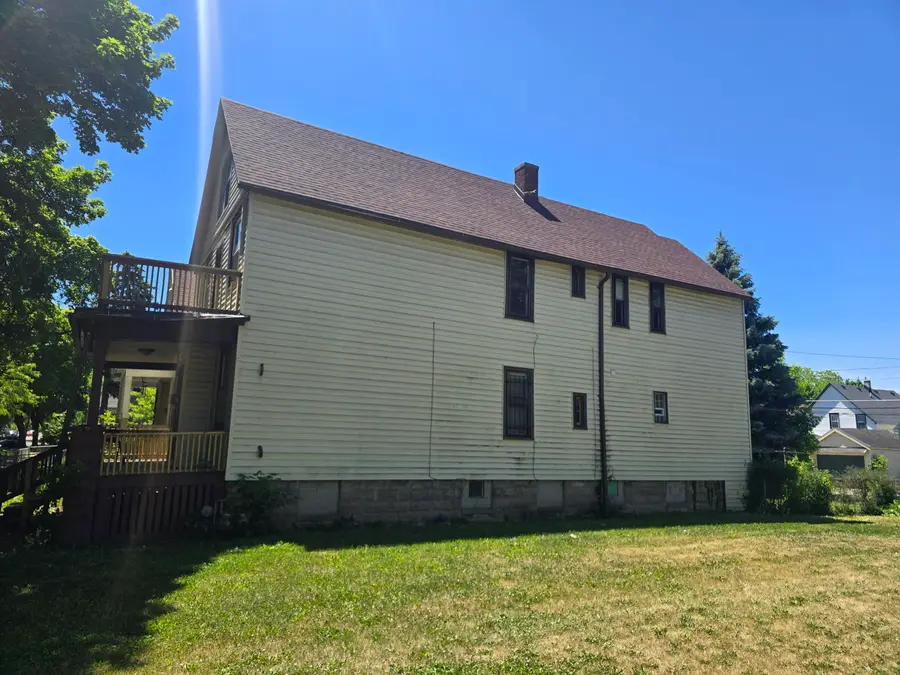 2945 N 23rd St, Milwaukee, WI 53206 - #3