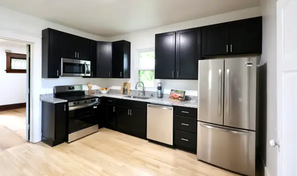 1805 Taylor Ave, Racine, WI 53403
