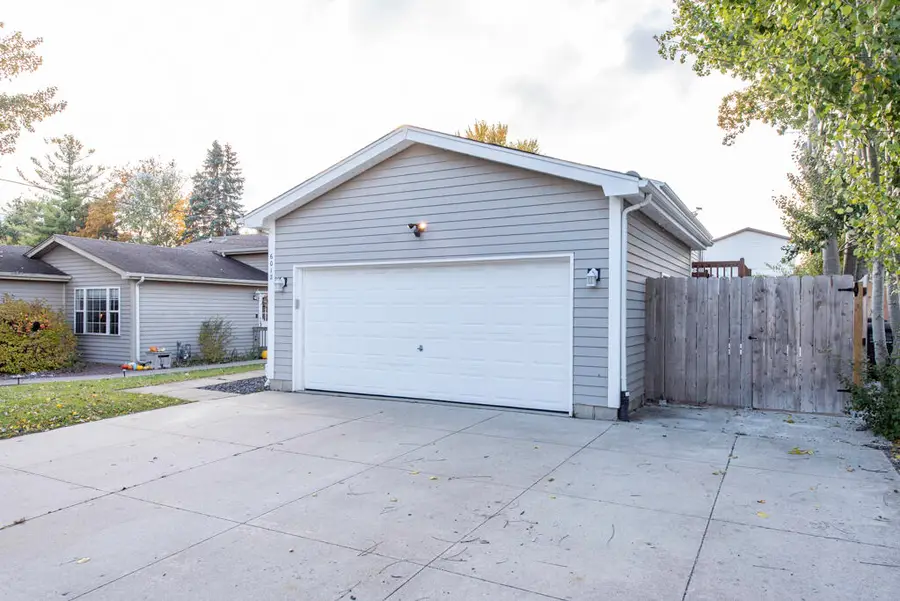 6012 240th Ave, Paddock Lake, WI 53168 - #2