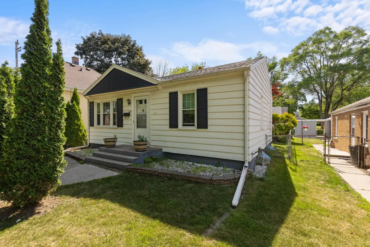 5707 N 36th St, Milwaukee, WI 53209 - #1
