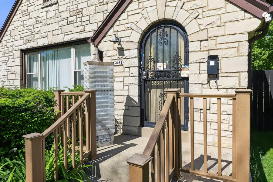 3861 N Sherman Blvd, Milwaukee, WI 53216 - #2