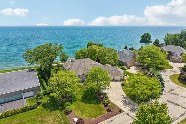 4731 Woodlake Ct, Mount Pleasant, WI 53403