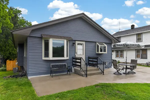 401 Harvey Ave, Waukesha, WI 53186