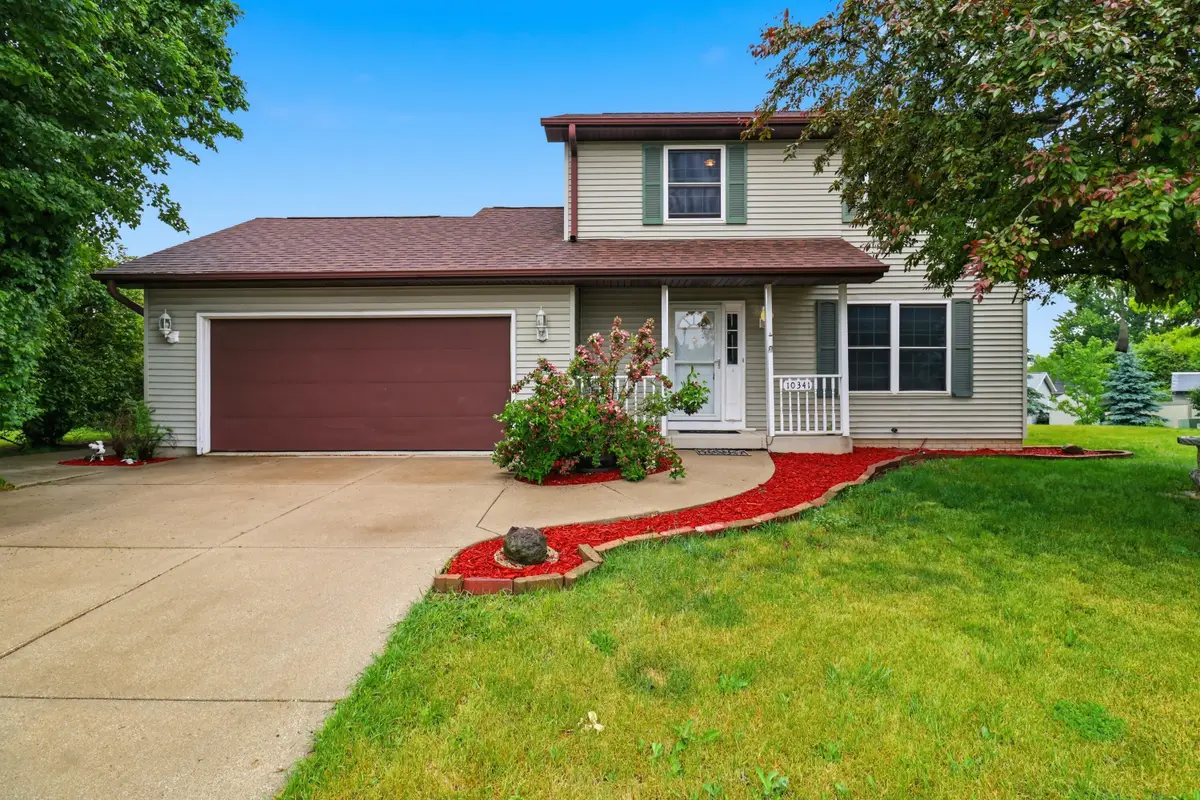 10341 S Oriole Ln, Oak Creek, WI 53154 - #1