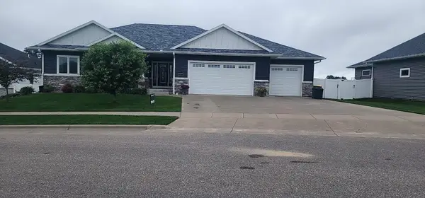 508 Forest View Dr, Holmen, WI 54636