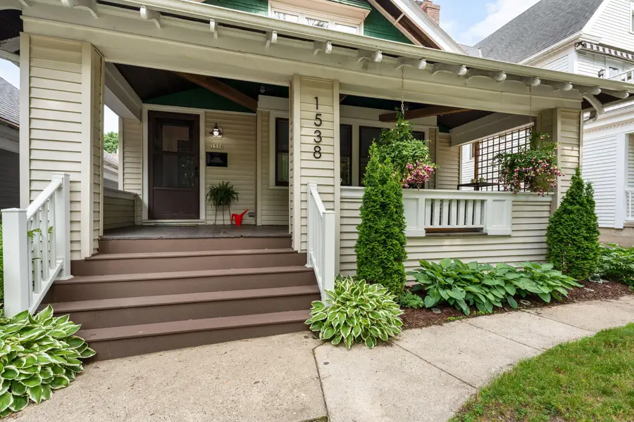 1538 N 70th St, Wauwatosa, WI 53213 - #3