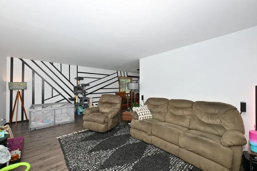 12525 W Eden Trl, New Berlin, WI 53151 - #3
