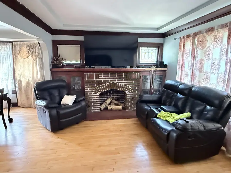 2902 N 44th St, Milwaukee, WI 53210 - #2