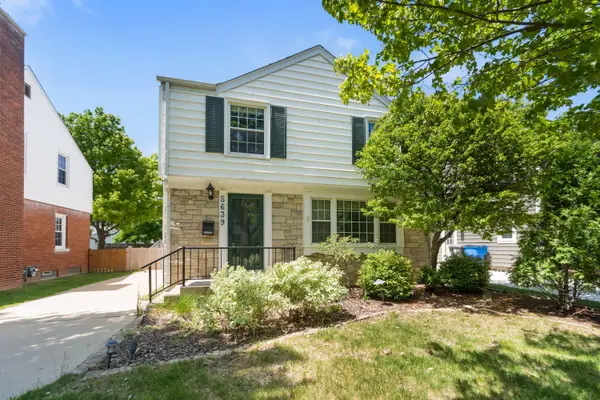 5639 N Bay Ridge Ave, Whitefish Bay, WI 53217