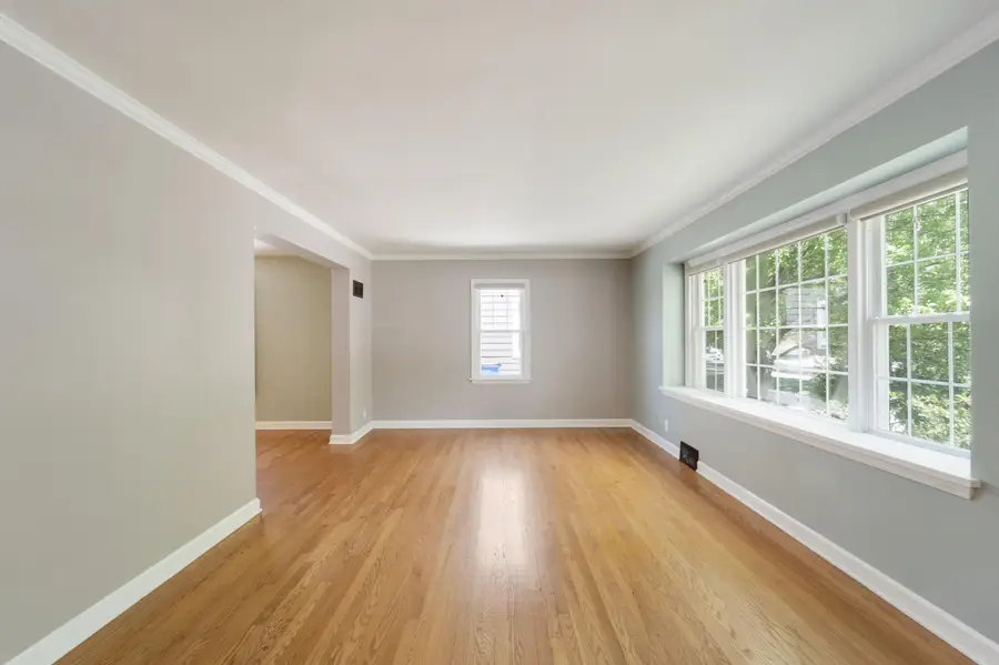 5639 N Bay Ridge Ave, Whitefish Bay, WI 53217 - #2