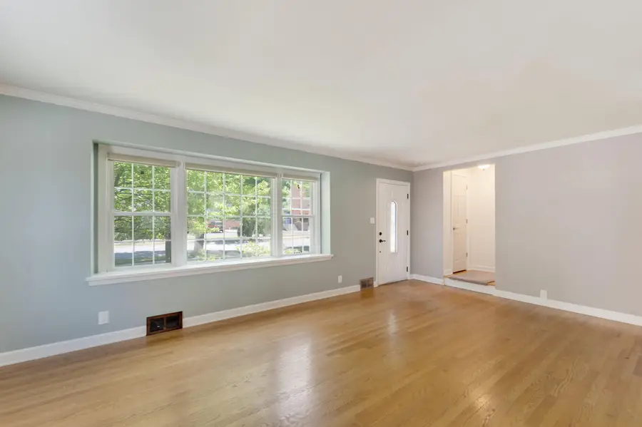 5639 N Bay Ridge Ave, Whitefish Bay, WI 53217 - #3