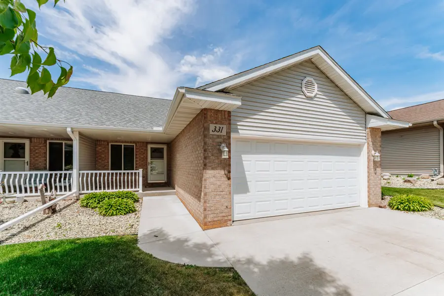 331 Lauren Ln, Watertown, WI 53094 - #3