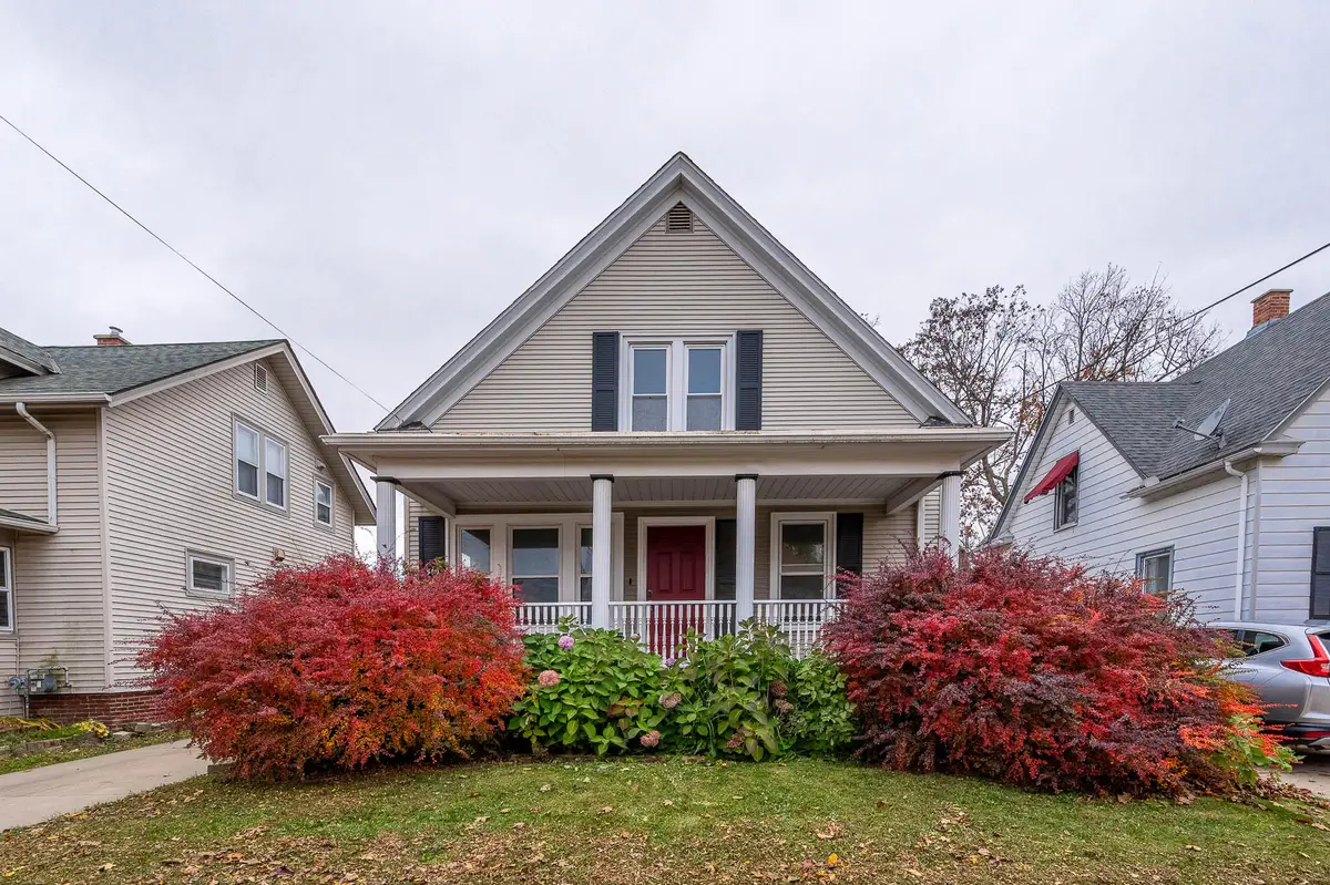 540 Hayes Ave, Racine, WI 53405 - #1