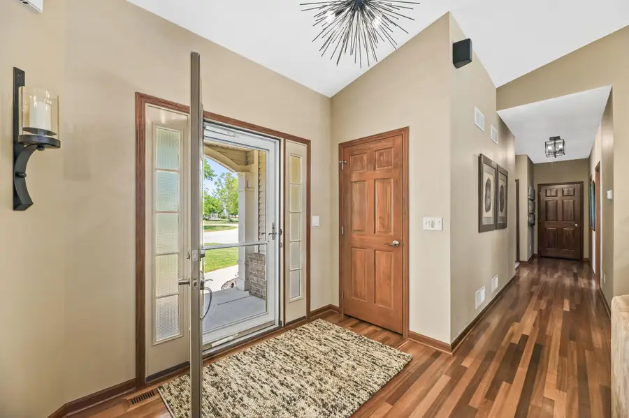 6305 Cedarhedge Dr, Mount Pleasant, WI 53406 - #3