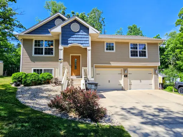 W3828 Cypress Dr, Geneva, WI 53147