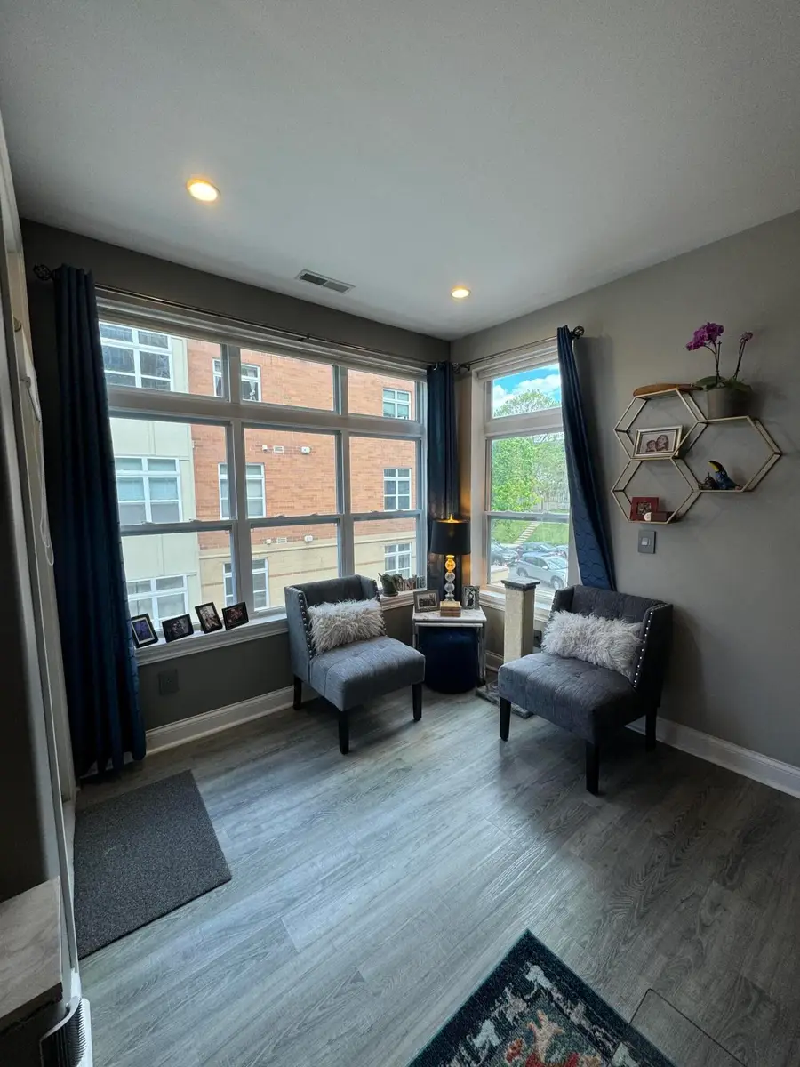 1915 N Water St, Milwaukee, WI 53202 - #2