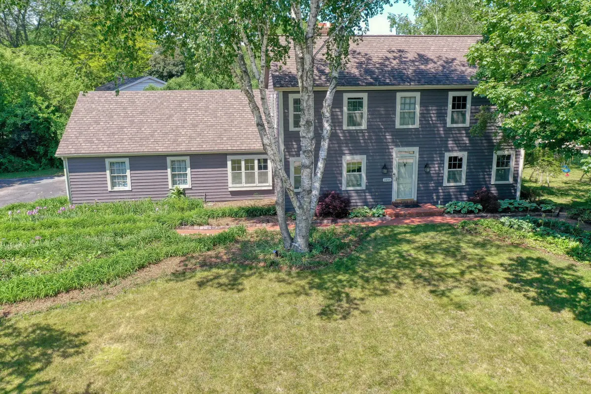 1895 Village Green Ct, Elm Grove, WI 53122 - #1