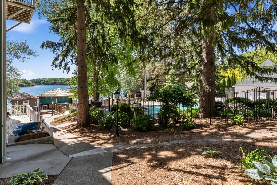 281 Victorian Village Dr, Elkhart Lake, WI 53020 - #3