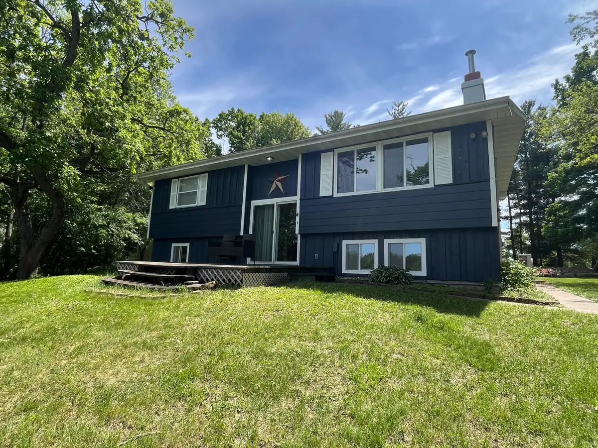 N3128 Silver Lake Dr, Waupaca, WI 54981 - #1