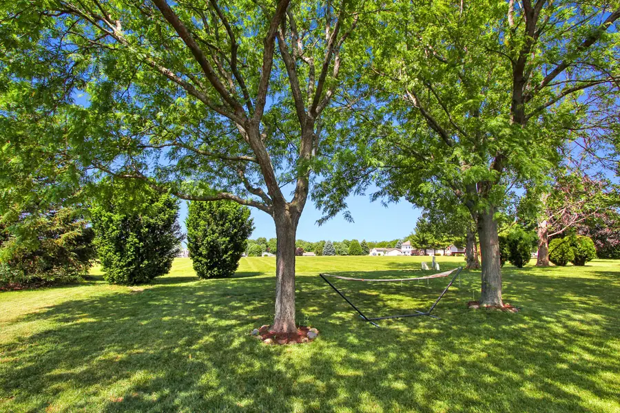 1551 Woodruff Way, Hartford, WI 53027 - #2