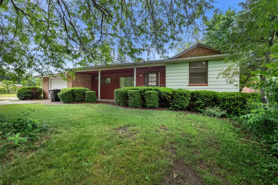 105 W Northwater St, Silver Lake, WI 53170 - #2