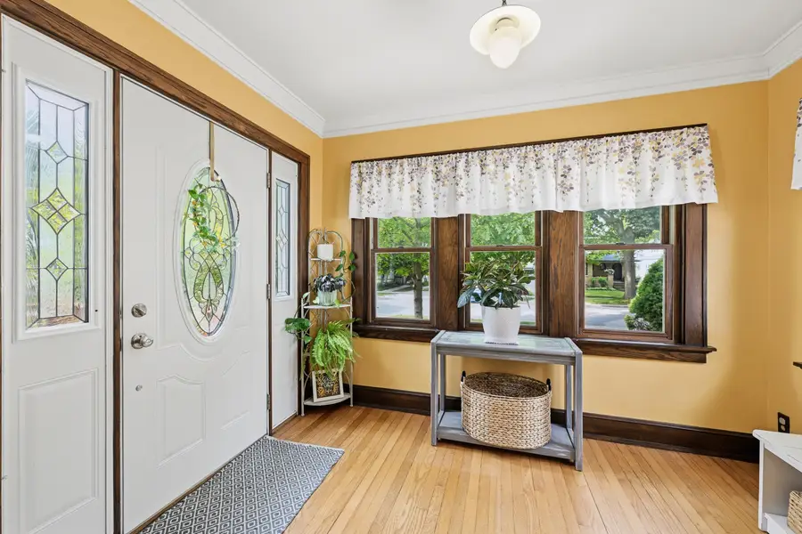 4030 N Larkin St, Shorewood, WI 53211 - #3