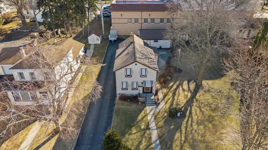 1424 12th Ave, Grafton, WI 53024 - #2