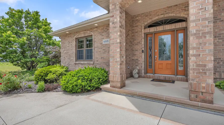 420 N Country Ln, Fond Du Lac, WI 54935 - #3