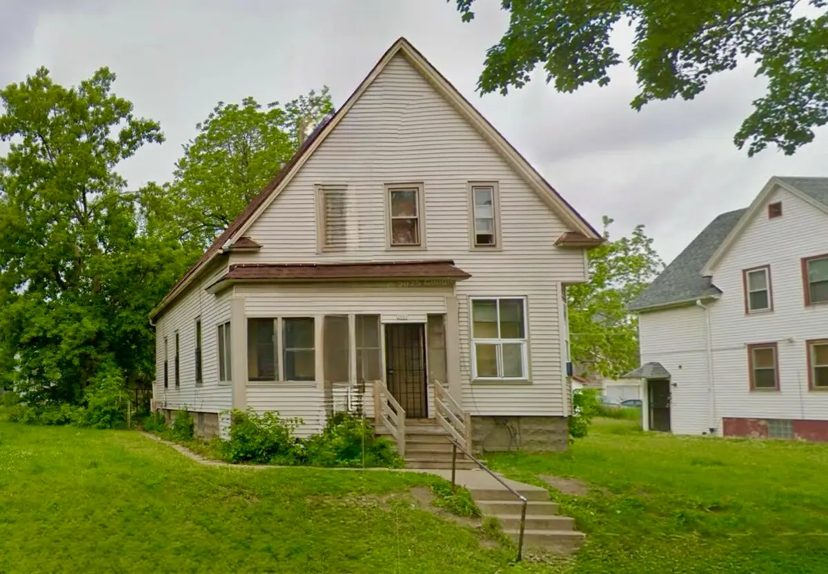 2951 N 25th St, Milwaukee, WI 53206 - #1