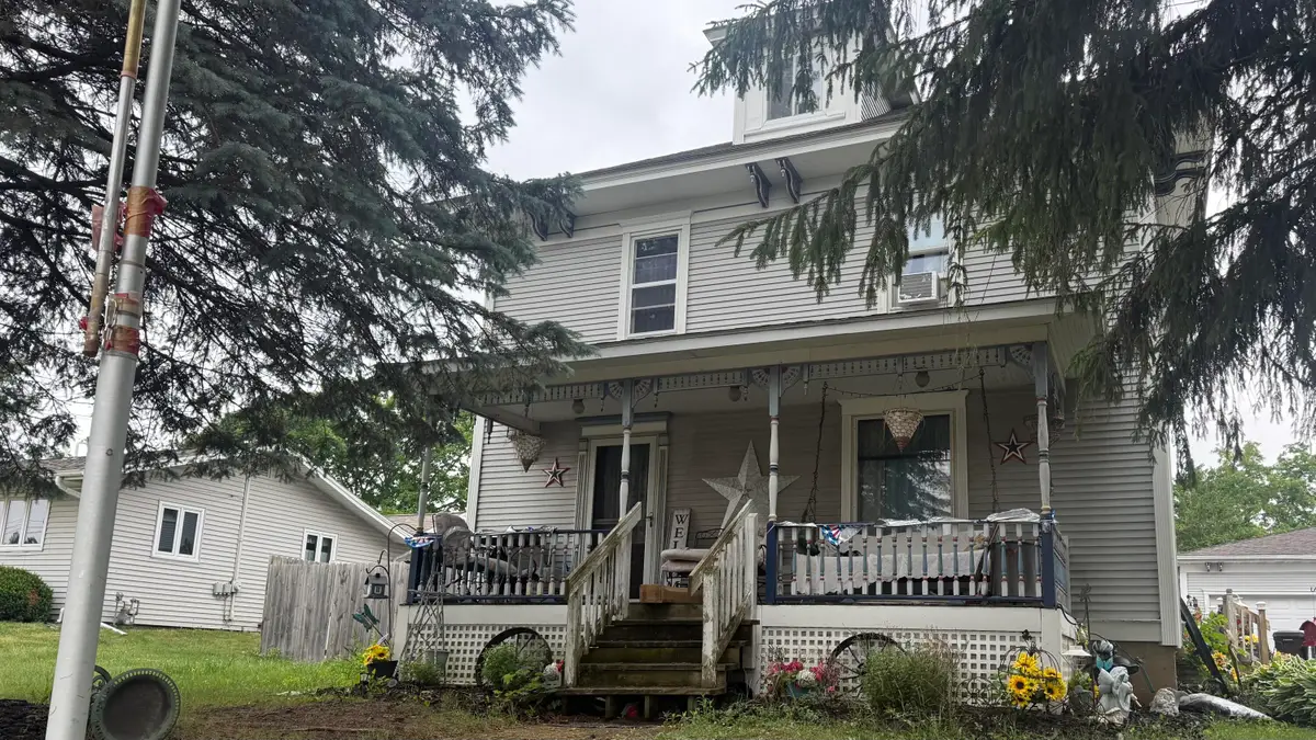 222 W Beloit St, Darien, WI 53114 - #1