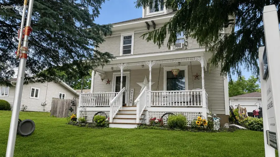 222 W Beloit St, Darien, WI 53114 - #2
