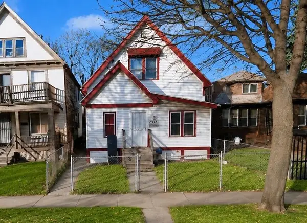 3265 N 30th St, Milwaukee, WI 53216