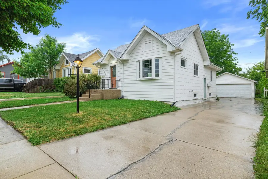 2117 Indiana St, Racine, WI 53405 - #2