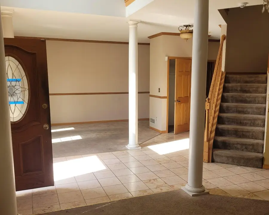 11039 W Fairlane Ave, Milwaukee, WI 53224 - #2