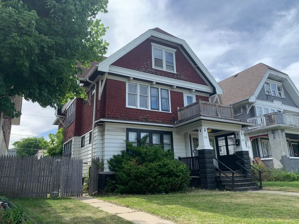 2867 N 37th St, Milwaukee, WI 53210 - #1