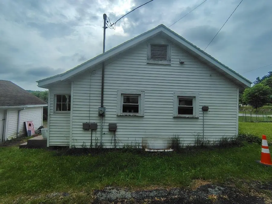 305 S 12th Ave, Wausau, WI 54401 - #3