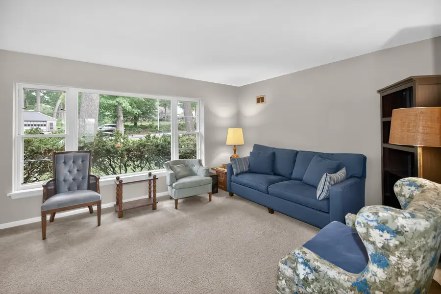 11605 W Mount Vernon Ave, Wauwatosa, WI 53226 - #3