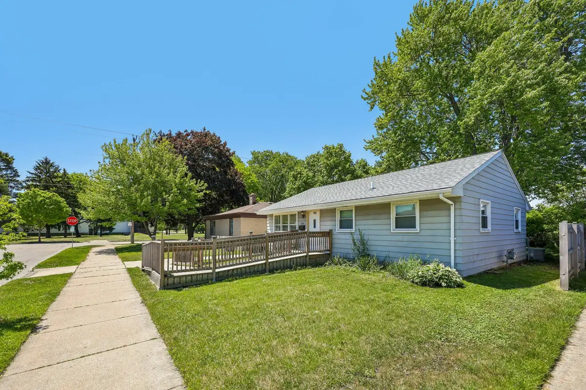1708 Arcturus Ave, Racine, WI 53404 - #1