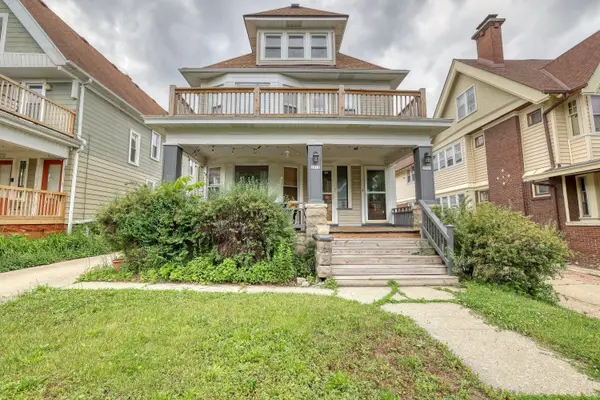 2017 N 48th St, Milwaukee, WI 53208